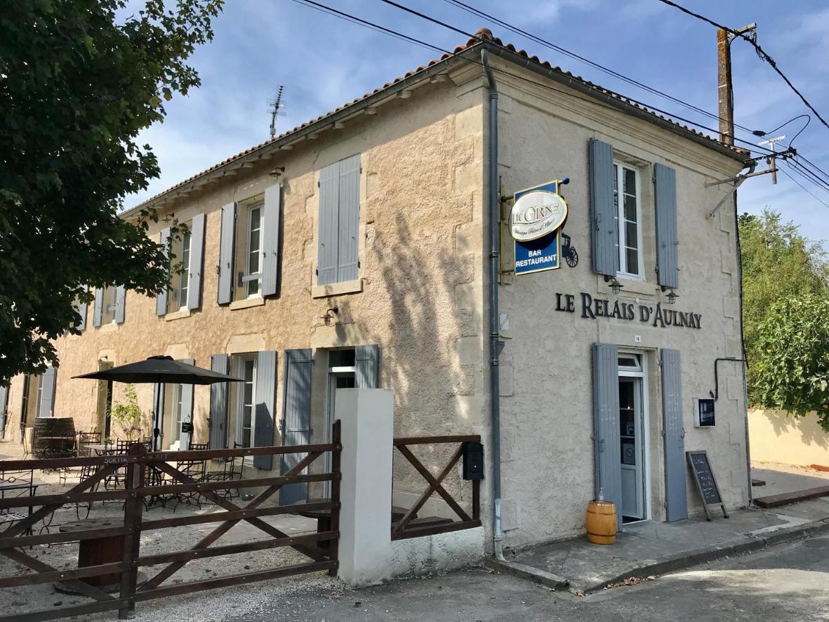 Bed and Breakfast Le Relais D'Aulnay Aulnay  Exterior foto